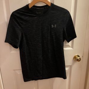 UA workout T